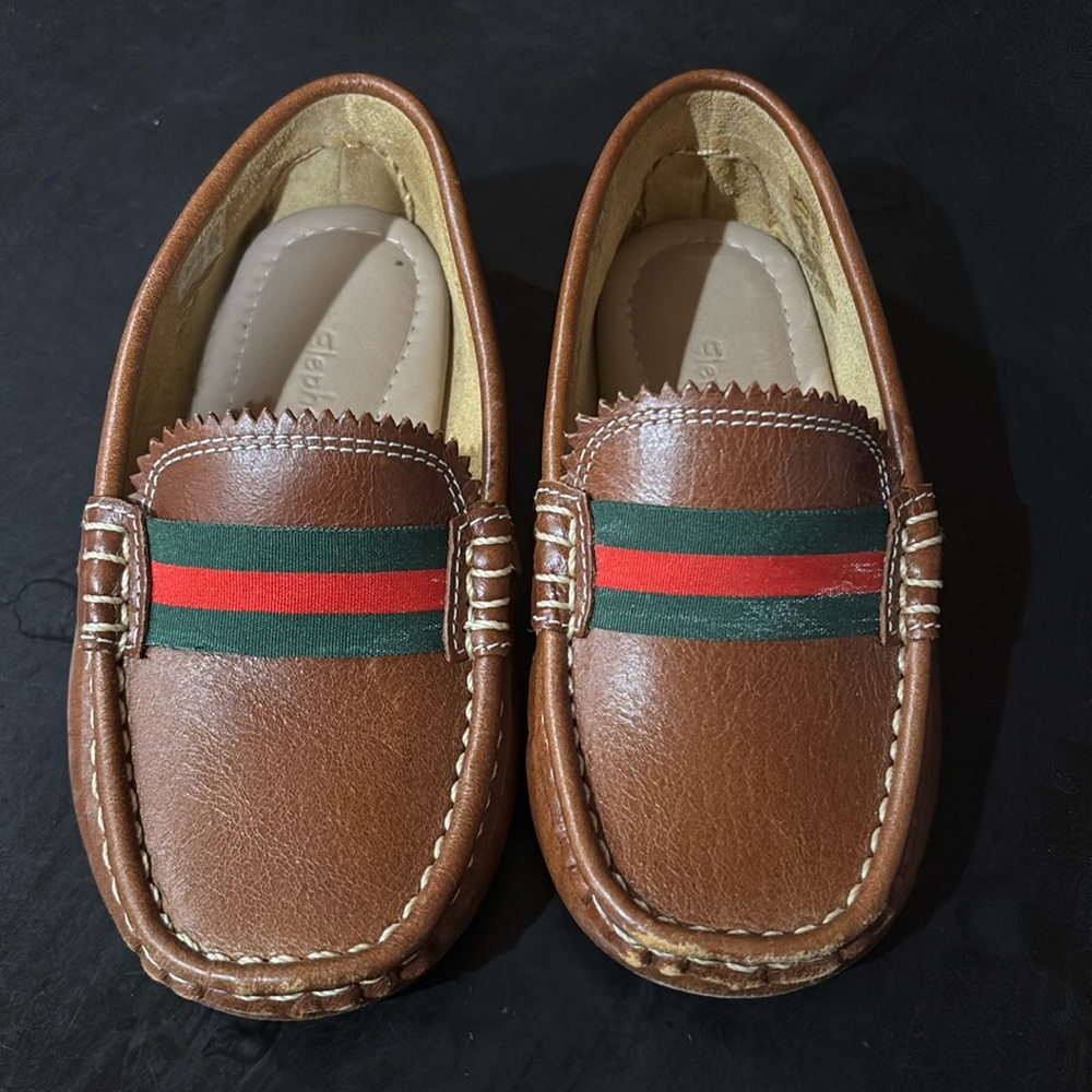 toddler boy elephantito driving moccasin dress shoe size 10 runs small